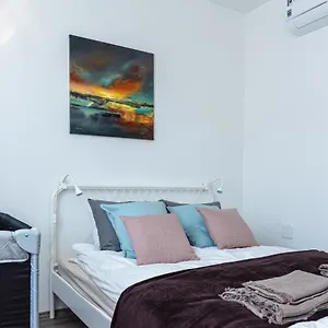 Apartament Amphora Luxury With Free Private Parking And Cozy Balcony, Budapesta